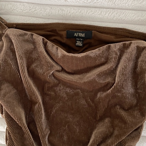 AFRM Jaxley Ribbed Velvet off the shoulder Top - Picture 3 of 4